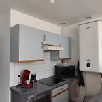 Climatisé Avec Vue Sur La Cité Appartement *