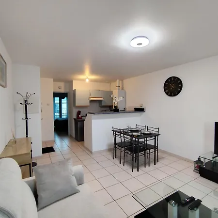 Climatise Avec Vue Sur La Cite Apartment *